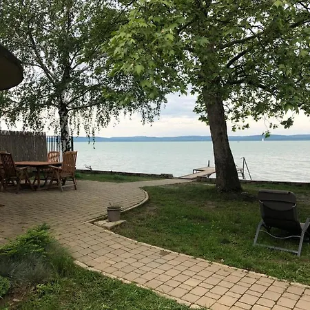 Topartihaz Case de vacanță