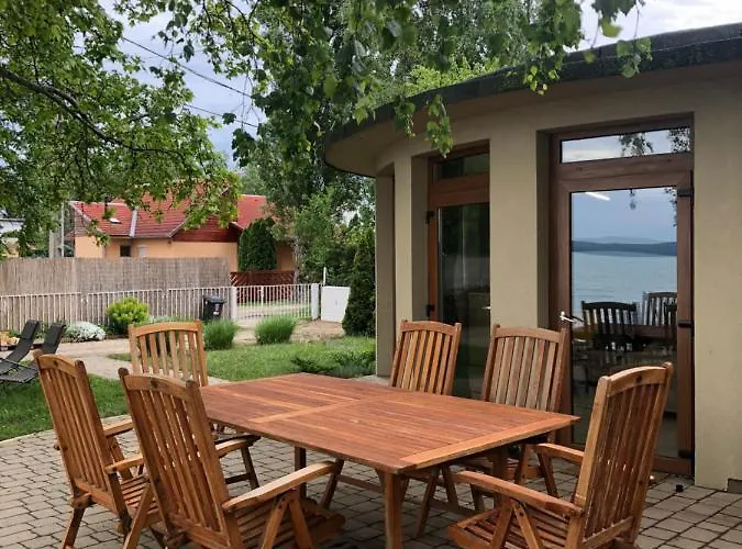 Tópartiház * Balatonszárszó